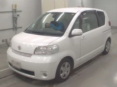 Toyota PORTE