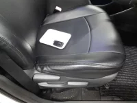 Toyota PRIUS ALPHA лот № 30017 оценка 4  с аукциона в Японии 7