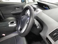 Toyota PRIUS ALPHA лот № 30017 оценка 4  с аукциона в Японии 6