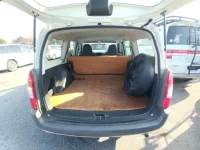 Toyota PROBOX лот № 36032 оценка 4  с аукциона в Японии 8