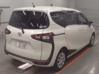 Toyota SIENTA лот № 30002 оценка 4.5  с аукциона в Японии 1
