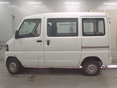 Nissan CLIPPER VAN
