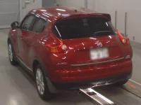 Nissan JUKE лот № 30393 оценка 4  с аукциона в Японии 5