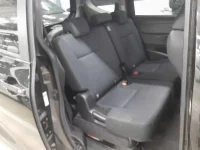 Toyota SIENTA лот № 30812 оценка 2  с аукциона в Японии 9