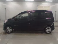 Toyota SIENTA лот № 30812 оценка 2  с аукциона в Японии 3