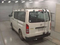 Toyota HIACE VAN лот № 30581 оценка R  с аукциона в Японии 5
