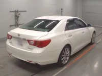 Toyota MARK X лот № 30579 оценка 4  с аукциона в Японии 1