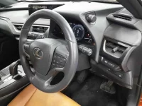 Lexus UX лот № 30582 оценка 4  с аукциона в Японии 6