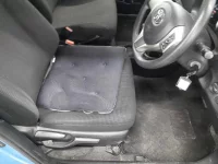 Toyota VITZ лот № 30589 оценка 3.5  с аукциона в Японии 7