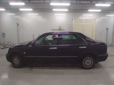 Toyota PROGRES  с аукциона в Японии