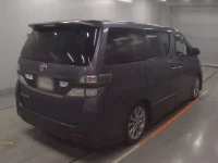 Toyota VELLFIRE лот № 30564 оценка 4  с аукциона в Японии 1