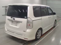 Toyota VOXY лот № 30685 оценка RA  с аукциона в Японии 1