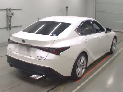 Lexus IS