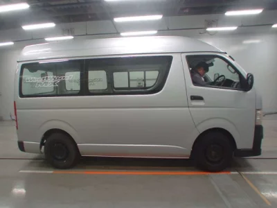 Toyota REGIUS ACE VAN