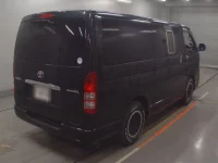 Toyota HIACE VAN лот № 30778 оценка 3.5  с аукциона в Японии 1