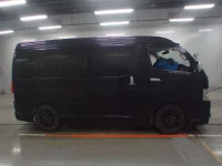 Toyota HIACE VAN лот № 30857 оценка 3.5  с аукциона в Японии 2