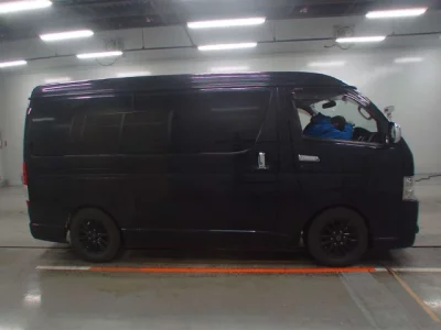 Toyota HIACE VAN  с аукциона в Японии