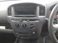 Toyota SUCCEED лот № 10438 оценка 4  с аукциона в Японии 8