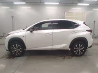 Lexus NX лот № 30871 оценка 4  с аукциона в Японии 3