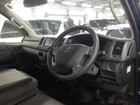 Toyota HIACE VAN лот № 30835 оценка R  с аукциона в Японии 6