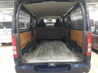 Toyota HIACE VAN лот № 30835 оценка R  с аукциона в Японии 8