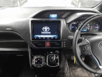 Toyota NOAH лот № 30775 оценка 4  с аукциона в Японии 8