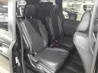 Toyota NOAH лот № 30775 оценка 4  с аукциона в Японии 9