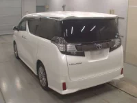 Toyota VELLFIRE лот № 30945 оценка 4  с аукциона в Японии 5