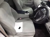 Toyota PRIUS ALPHA лот № 30878 оценка 4  с аукциона в Японии 7