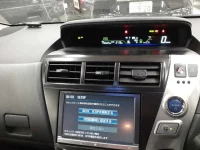 Toyota PRIUS ALPHA лот № 30934 оценка 3.5  с аукциона в Японии 8