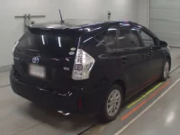 Toyota PRIUS ALPHA лот № 30956 оценка 3.5  с аукциона в Японии 1