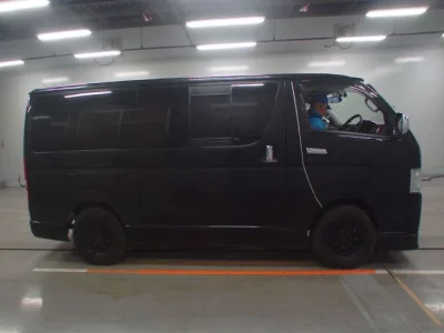 Toyota HIACE VAN  с аукциона в Японии