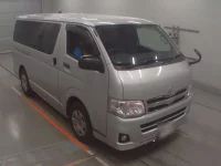 Toyota HIACE VAN лот № 30953 оценка 3  с аукциона в Японии 4