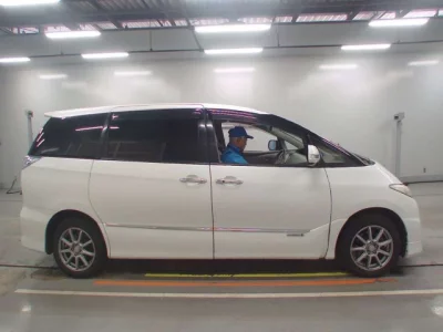 Toyota ESTIMA HYBRID