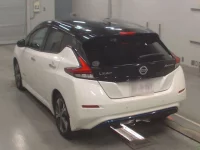 Nissan LEAF лот № 30977 оценка 3.5  с аукциона в Японии 5