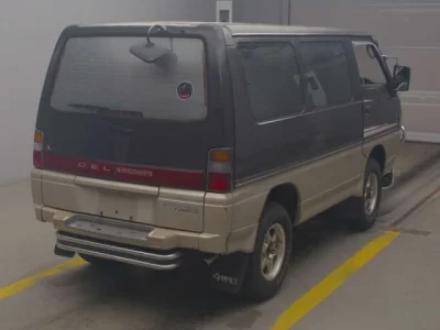 Mitsubishi Delica