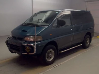 Mitsubishi DELICA
