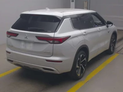 Mitsubishi OUTLANDER PHEV