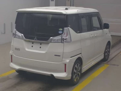 Mitsubishi DELICA D2