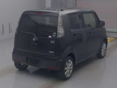 Suzuki MRWAGON