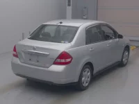 Nissan TIIDA LATIO лот № 159 оценка R  с аукциона в Японии 1