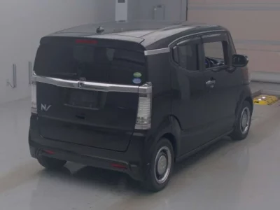 Honda N-Box Slash