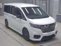 Honda STEP WAGON лот № 30069 оценка 4  с аукциона в Японии 4