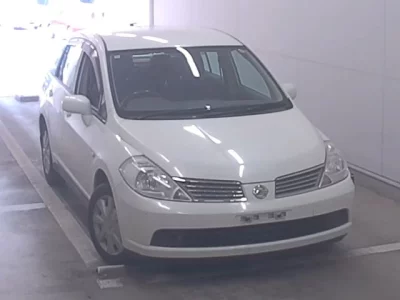 Nissan TIIDA LATIO
