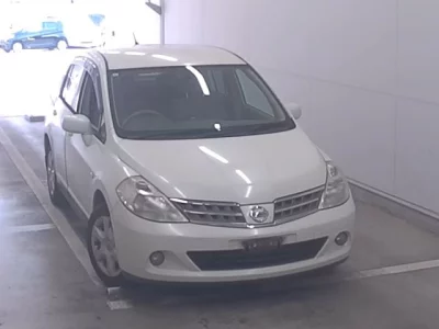 Nissan TIIDA LATIO