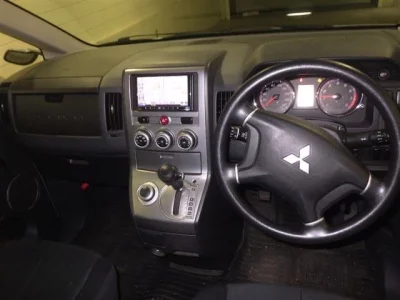 Mitsubishi DELICA D5