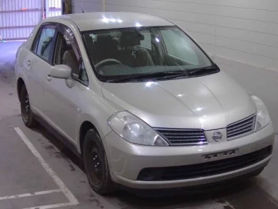 Nissan TIIDA LATIO