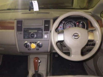 Nissan TIIDA LATIO
