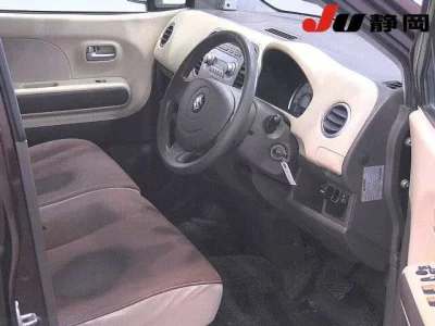 Suzuki MRWAGON