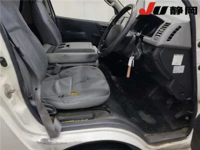 Toyota HIACE VAN  с аукциона в Японии